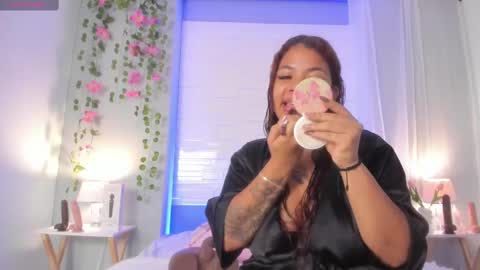  S O P H I A  online show from September 2025 11:45:02 AM