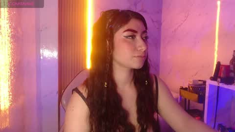 Snapshot of sophia_tf chatting on May 2026 09:17:02 AM Sophia online show from May 2026 09:17:02 AM