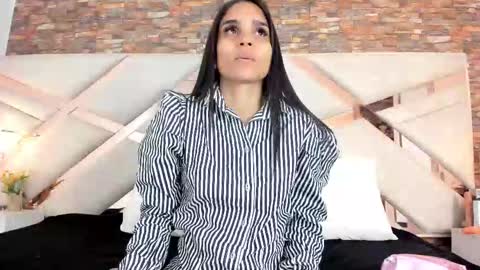 Snapshot of sophiaa_paris chatting on September 2025 03:28:01 AM Sophia Paris online show from September 2025 03:28:01 AM
