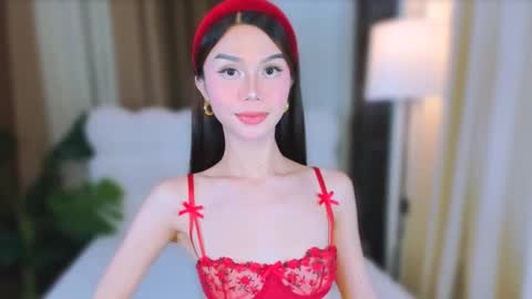 sophiaarmani online show from March 2025 04:14:02 PM