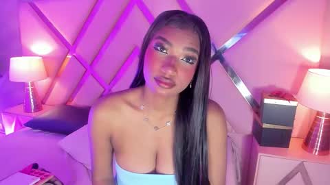 Sophie online show from January 2026 12:21:02 PM