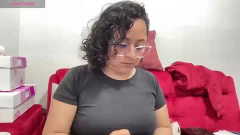sophiaburton online show from September 2025 11:16:01 PM