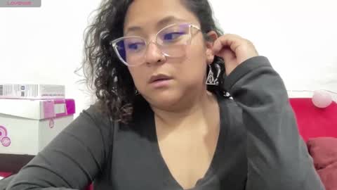 sophiaburton online show from September 2025 09:48:02 PM