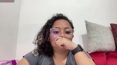 sophiaburton online show from September 2025 01:38:02 AM