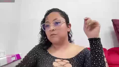 sophiaburton online show from September 2025 08:10:02 PM
