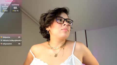 Snapshot of sophiadumont chatting on February 2025 08:55:02 AM Sophia online show from February 2025 08:55:02 AM