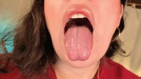 Sophia online show from April 2026 12:43:02 AM