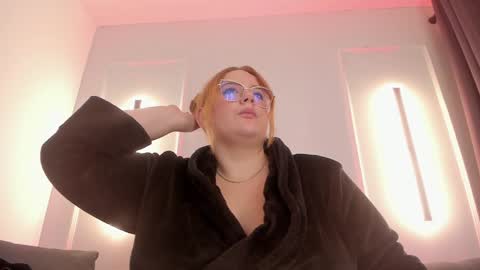 Snapshot of sophiarossee chatting on January 2025 07:38:02 PM Sofi online show from January 2025 07:38:02 PM
