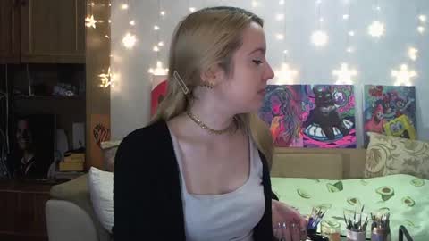 Snapshot of sophiasonata chatting on December 2024 02:37:01 PM SophiaSonata online show from December 2024 02:37:01 PM