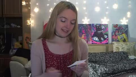Snapshot of sophiasonata chatting on December 2024 01:18:02 AM SophiaSonata online show from December 2024 01:18:02 AM