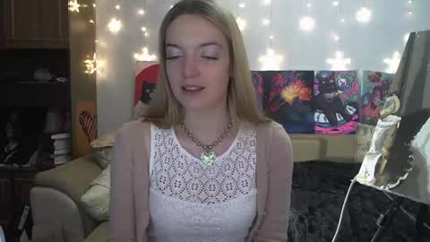 Snapshot of sophiasonata chatting on February 2025 02:32:02 PM SophiaSonata online show from February 2025 02:32:02 PM