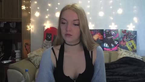 Snapshot of sophiasonata chatting on February 2025 01:32:01 PM SophiaSonata online show from February 2025 01:32:01 PM
