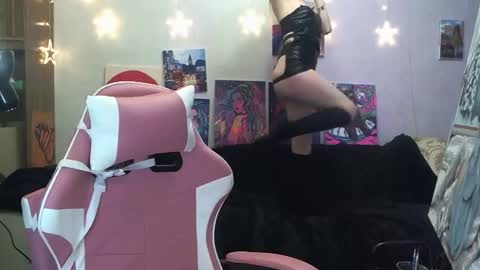 SophiaSonata online show from November 2025 05:34:01 PM