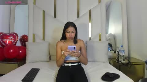 Snapshot of sophiasummer_ chatting on February 2026 04:03:02 PM sophiasummer_ online show from February 2026 04:03:02 PM