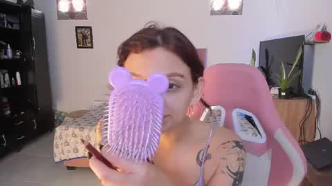 Snapshot of sophie_dolly_ chatting on July 2026 08:24:02 PM sophie doll online show from July 2026 08:24:02 PM