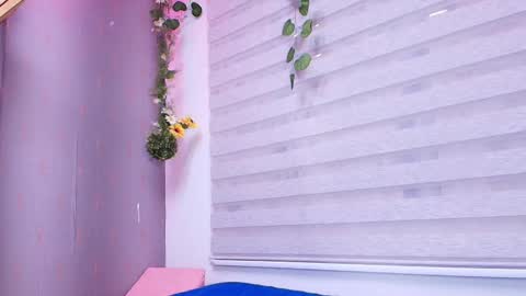 sophie online show from September 2025 11:54:01 AM