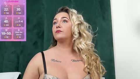 sophie_maeve online show from October 2025 06:04:02 AM