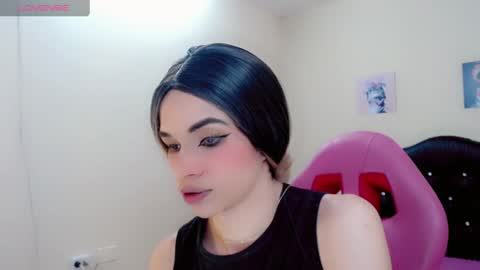Snapshot of sophie_miaa chatting on December 2024 04:29:02 PM sophie_miaa online show from December 2024 04:29:02 PM