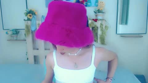 Snapshot of sophie_miaa chatting on February 2025 12:30:02 AM sophie_miaa online show from February 2025 12:30:02 AM