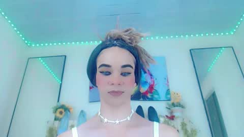 Snapshot of sophie_miaa chatting on February 2025 03:33:02 AM sophie_miaa online show from February 2025 03:33:02 AM