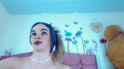 Snapshot of sophie_miaa chatting on March 2025 02:58:01 AM sophie_miaa online show from March 2025 02:58:01 AM