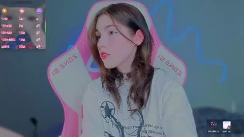 sophie_nomenal_ online show from July 2026 07:25:01 AM