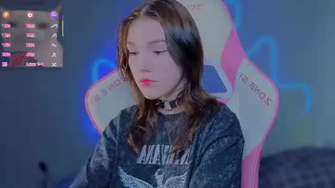sophie_nomenal_ online show from July 2026 10:22:01 AM