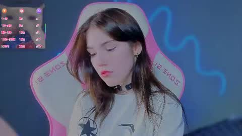 sophie_nomenal_ online show from July 2026 12:20:01 PM