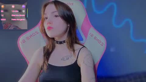 sophie_nomenal_ online show from July 2026 05:11:01 PM