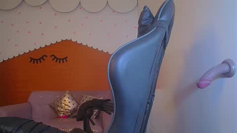 Sofia online show from December 2024 07:26:01 AM