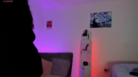 Snapshot of sophie_t_ chatting on July 2026 03:45:01 AM Sofia online show from July 2026 03:45:01 AM