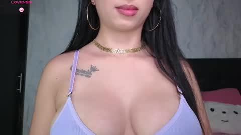 Snapshot of sophie_x1 chatting on July 2026 01:23:02 AM Sophie online show from July 2026 01:23:02 AM