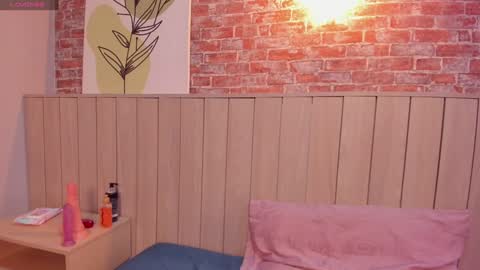 Sophie online show from December 2024 03:22:01 PM