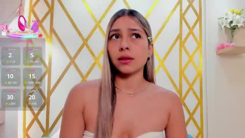 Sophie online show from April 2026 12:18:01 PM