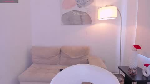 Sophie online show from September 2025 03:28:02 PM