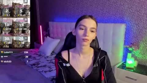 Sophie online show from March 2025 11:51:01 AM