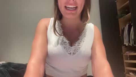 Snapshot of sophiedove chatting on September 2025 06:26:02 AM sophiedove online show from September 2025 06:26:02 AM