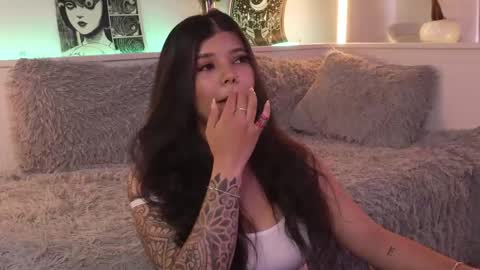 Sophiee  online show from May 2026 06:27:02 PM