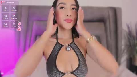 Sophie  online show from July 2026 11:15:02 AM