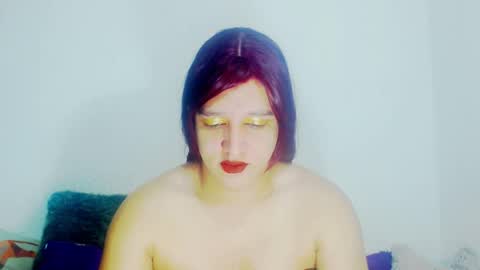 sophiehillsxo online show from April 2026 10:45:01 PM