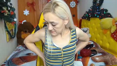 sophiekittyy online show from December 2024 07:32:01 AM