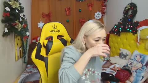 sophiekittyy online show from January 2025 07:28:01 AM