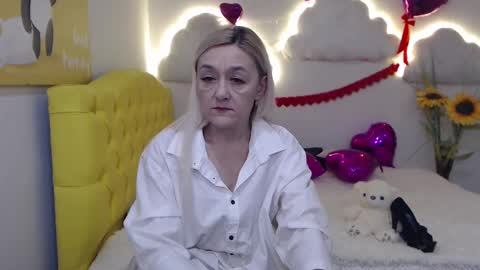 sophiekittyy online show from February 2025 10:32:02 AM