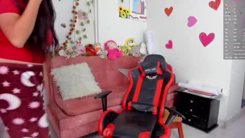 Snapshot of sophielamour chatting on November 2025 02:39:02 AM Sophie LAmour online show from November 2025 02:39:02 AM