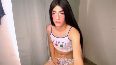 sophie online show from March 2026 08:46:01 PM