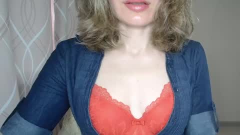 Sophiemisss online show from May 2026 06:54:02 AM