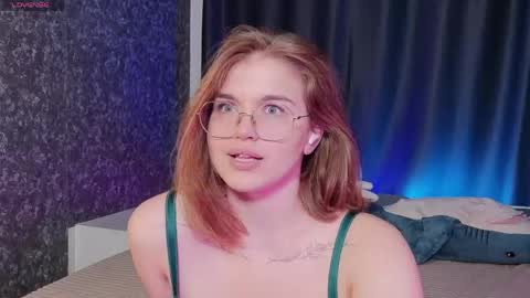 Sophie online show from May 2026 08:39:02 PM