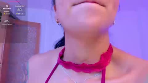 Snapshot of sophierooy chatting on September 2025 06:29:02 PM sophierooy online show from September 2025 06:29:02 PM