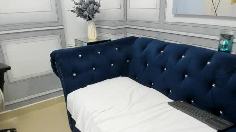 SOPHIE online show from April 2026 10:40:01 PM