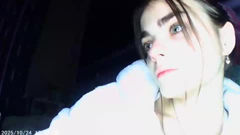 Snapshot of sophiesuvi chatting on October 2025 07:12:01 PM Sophie and my bestie Mandy online show from October 2025 07:12:01 PM